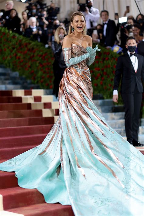 blake lively met gala 2021